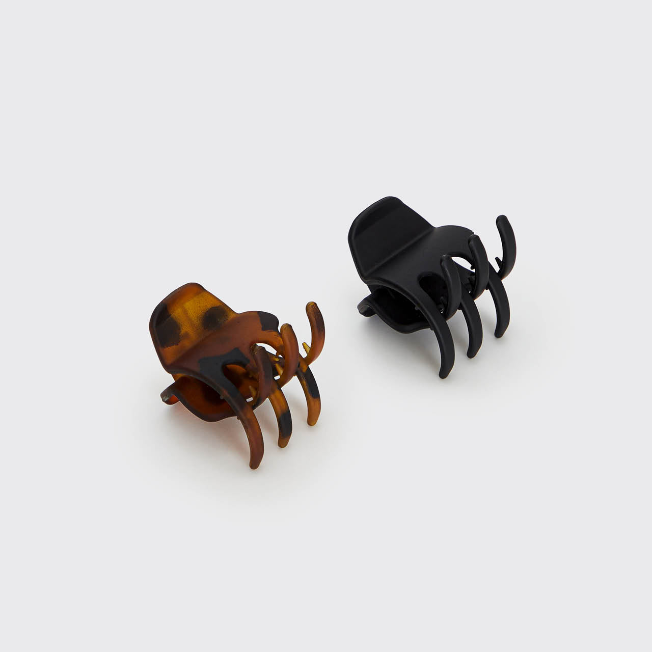 Black &amp; Tort Claw Clips 2pc Set - Medium