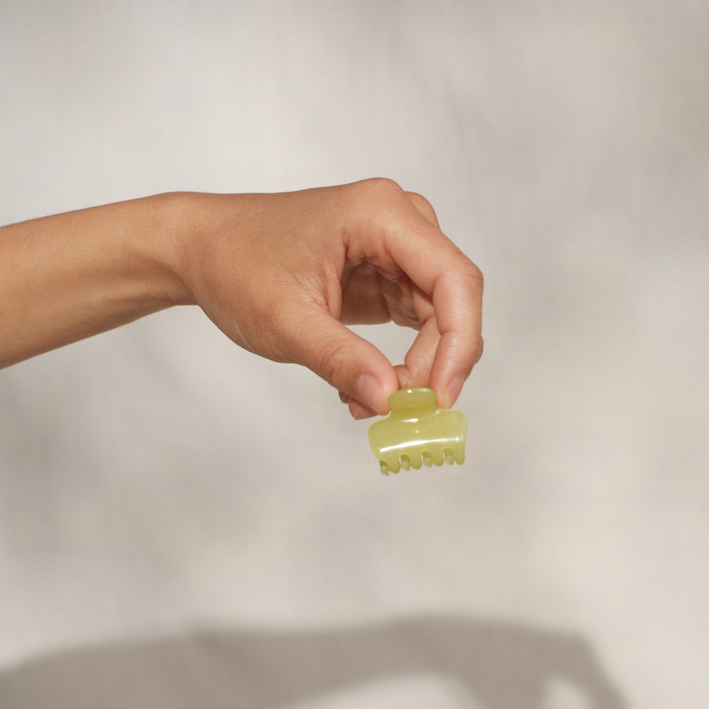 Pearlized Cream &amp; Butter Yellow Jelly Cloud Clips - Mini